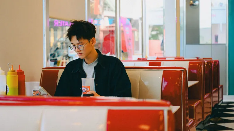 The Booth That Remembers You: What Happens When You Walk Back Into a Coffee Shop From Your Past